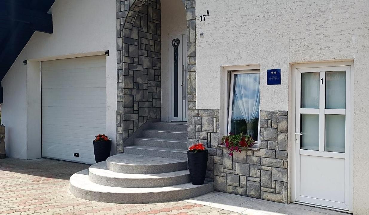 Studio Apartman Brletic Tounj Luaran gambar