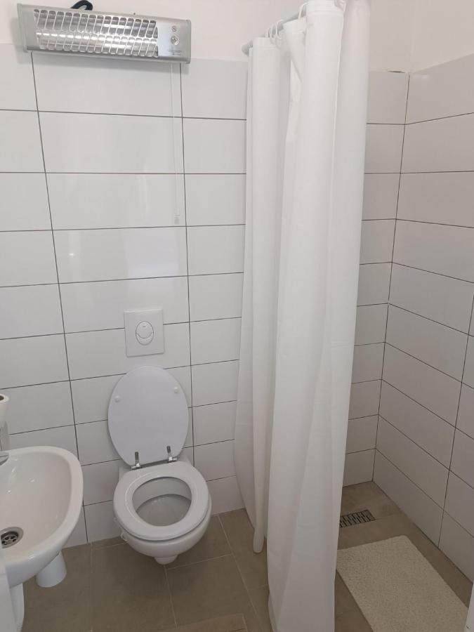 Studio Apartman Brletic Tounj Luaran gambar